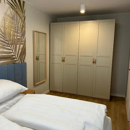 Apartment Sosnowa 4 *