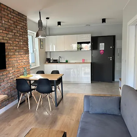 Apartment Sosnowa 4 *