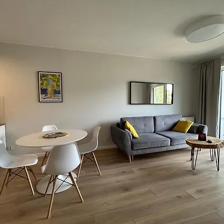 Apartment Sosnowa 4 *