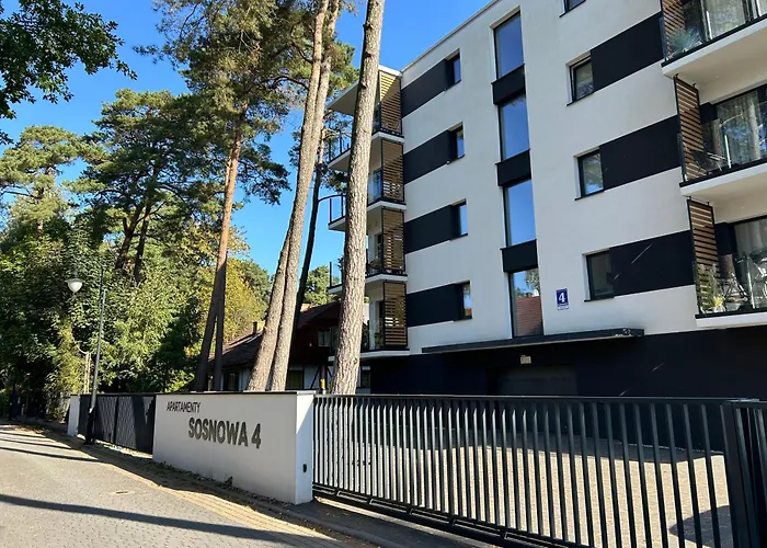 Apartment Sosnowa 4 *